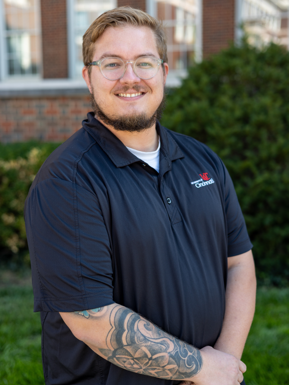 Headshot of Kyle Turner