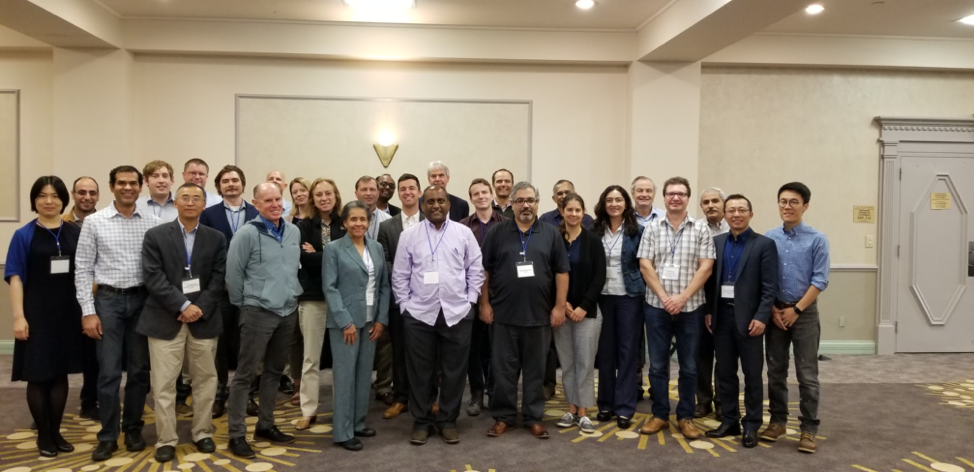 Group picture of students and faculty 