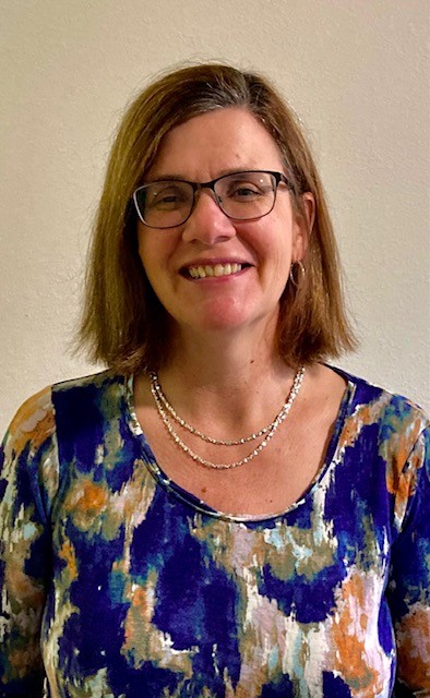 Headshot of Mary Nauman