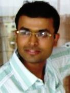 Anuj Dabholkar headshot